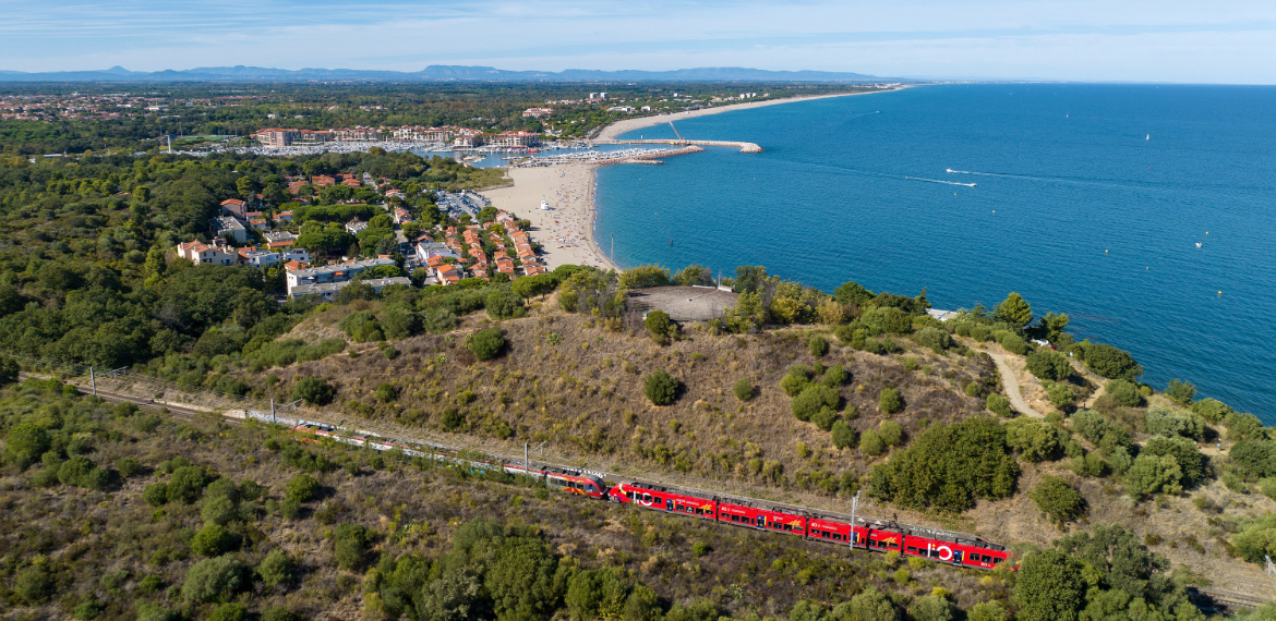 liO Train Sncf Occitanie à Collioure ©Matthieu Chambraud - Airimage - CRTL Occitanie
