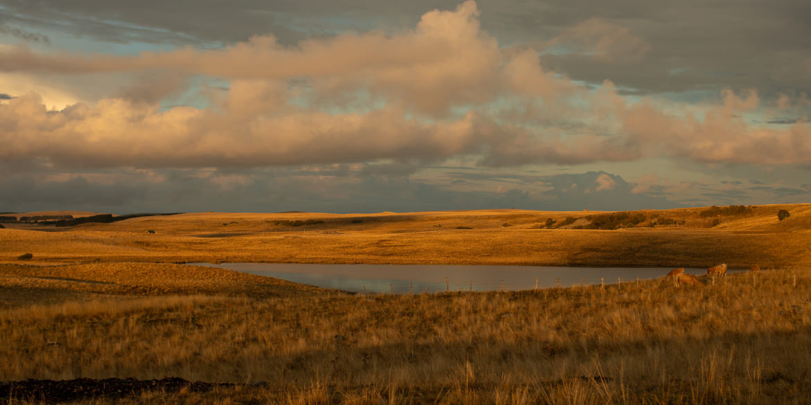 © Hern Justine eau, nuage, coucher de soleil