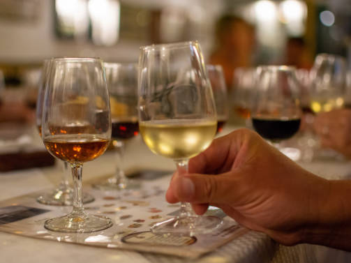 Dégustation vin ©Adobe Stock