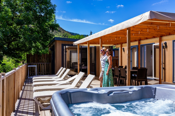 Camping les Cerisiers du Jaur. Qualité Tourisme Occitanie Sud de France ©Hervé Leclair/Algodia - CRTL Occitanie/Les Cerisiers du Jaur