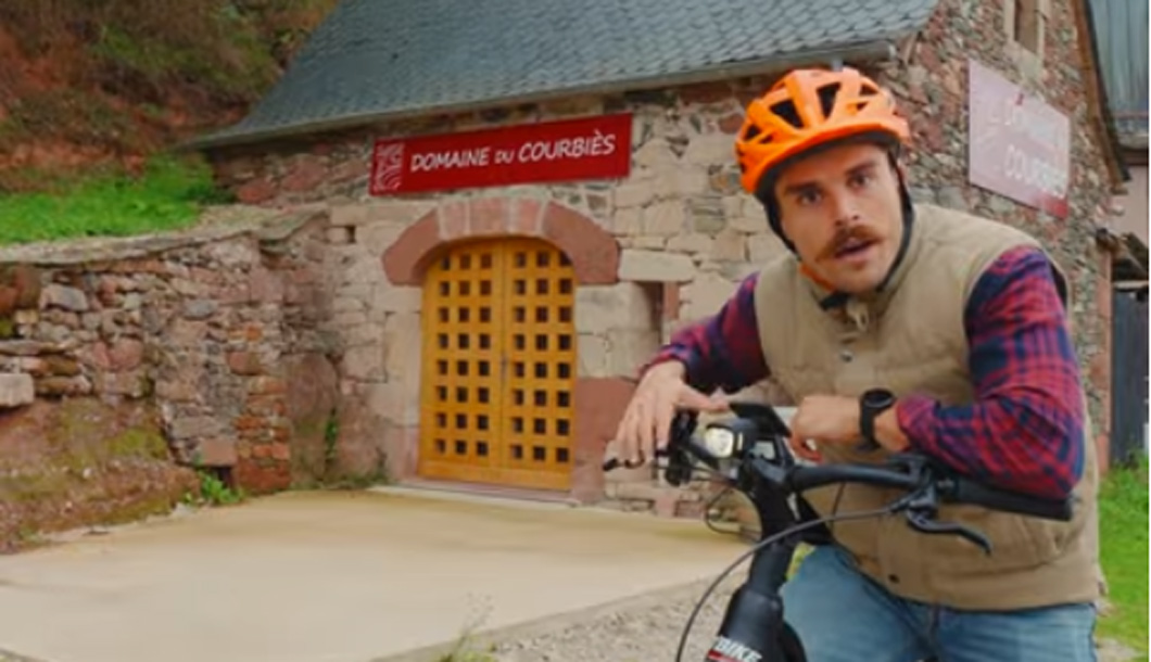 Vidéo Les Moustachus - Aveyron